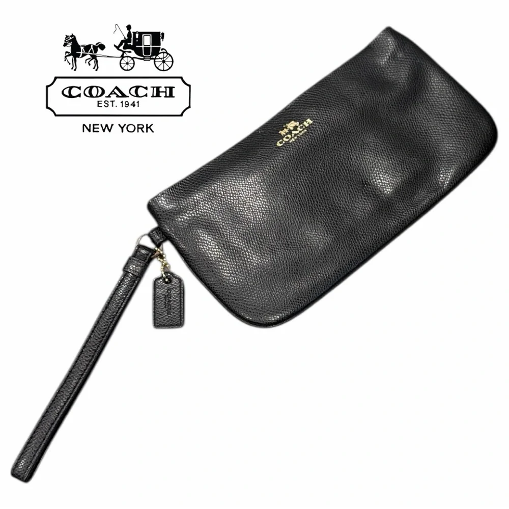 Coach Black‎ Large Pebbled Leather Wristlet